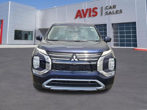 Used 2025 Mitsubishi Outlander SE FWD image 10