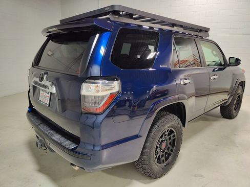 Used 2018 Toyota 4Runner Limited AWD/4WD image 6