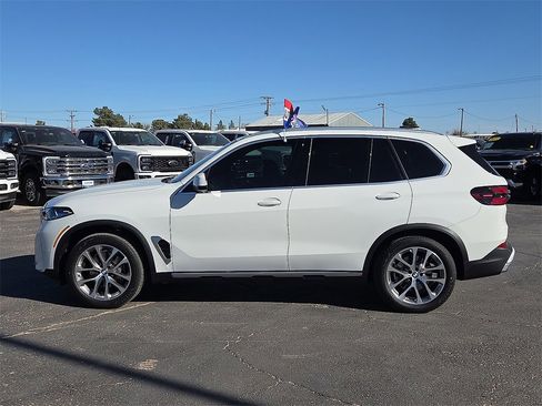 Used 2026 BMW X5 sDrive40i w/ Parking Assistance Package image 2