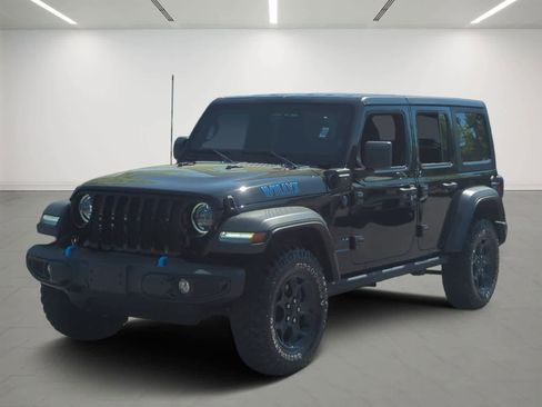 Used 2023 Jeep Wrangler Unlimited w/ Cold Weather Group AWD/4WD image 1
