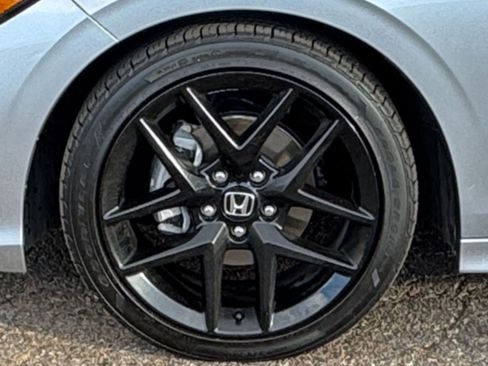 Used 2025 Honda Civic Sport image 29