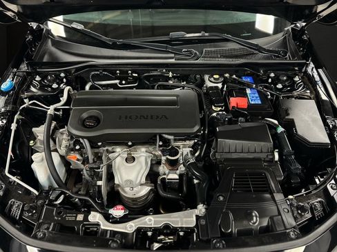 Used 2025 Honda Civic Sport image 33
