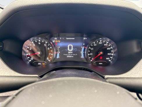 Used 2022 Jeep Compass Latitude w/ Convenience Group image 11