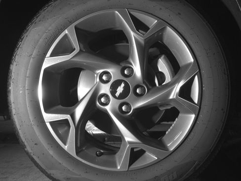 Used 2025 Chevrolet Trax LT w/ LT Convenience Package image 13