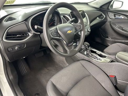 Used 2024 Chevrolet Malibu LT FWD image 8