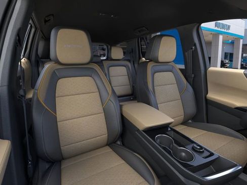 New 2026 Chevrolet Equinox ACTIV w/ Convenience Package III image 16