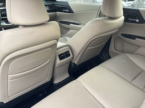 Used 2014 Honda Accord EX-L image 31