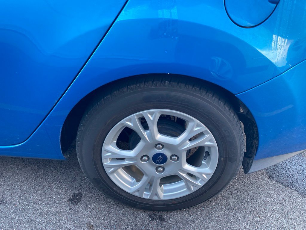 Used 2015 Ford Fiesta SE FWD image 12