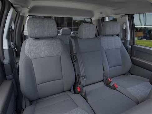 New 2026 Ford F250 XLT w/ FX4 Off-Road Package image 19