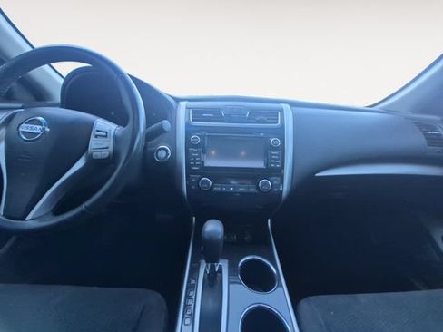 Used 2014 Nissan Altima 2.5 SV w/ Convenience Package FWD image 11