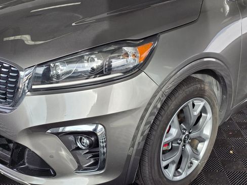 Used 2019 Kia Sorento SX image 11