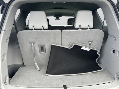 Used 2023 GMC Acadia SLT image 9