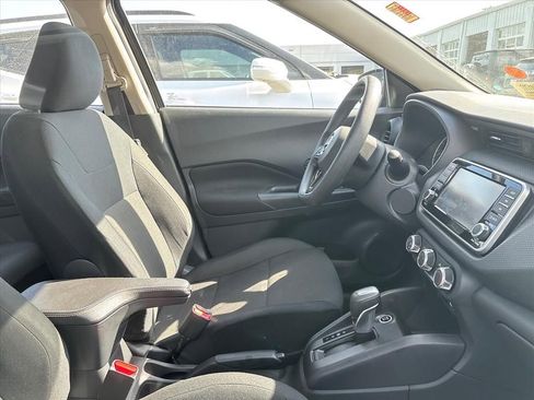 Used 2025 Nissan Kicks Play S image 20