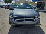 Used 2022 Volkswagen Tiguan SE w/ Panoramic Sunroof Package image 2