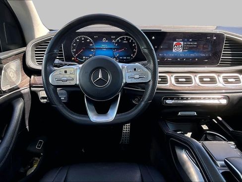 Used 2022 Mercedes-Benz GLS 450 4MATIC image 5