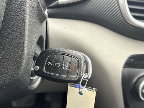 Used 2019 Hyundai Tucson SE image 29