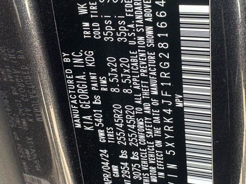Certified 2024 Kia Sorento SX FWD image 31