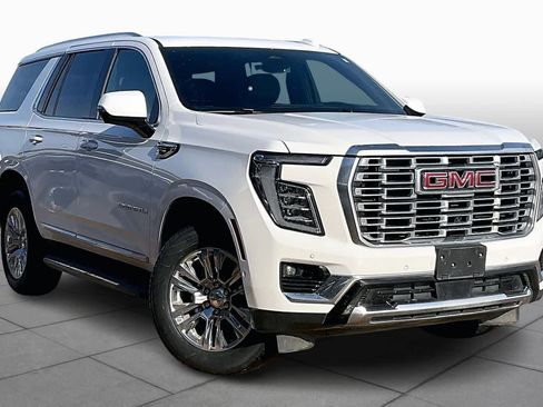 Certified 2025 GMC Yukon Denali image 4