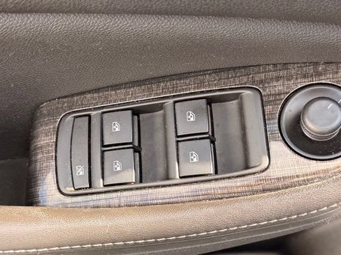 Used 2016 Chevrolet Malibu LT FWD image 19