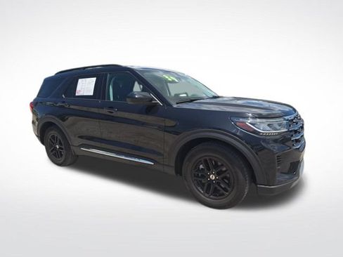 Used 2025 Ford Explorer Active RWD image 29
