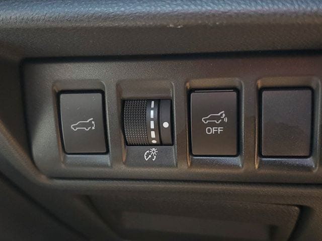 Certified 2025 Subaru Outback Wilderness AWD/4WD image 33