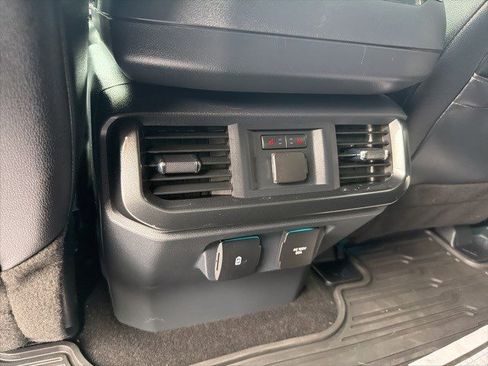 Used 2022 Ford F150 Lariat w/ Equipment Group 502A High image 15