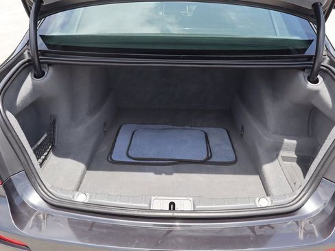 Used 2014 BMW 750Li RWD image 38