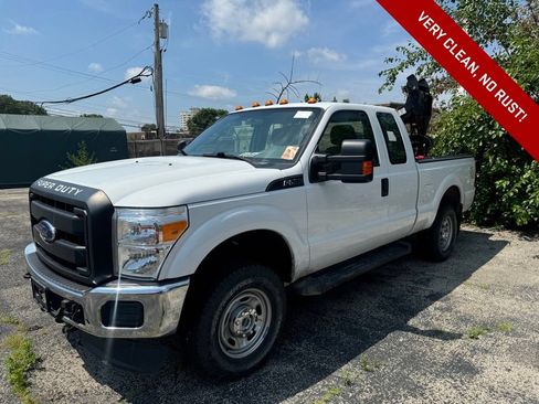 Used 2016 Ford F250 XL w/ Power Equipment Group AWD/4WD image 2