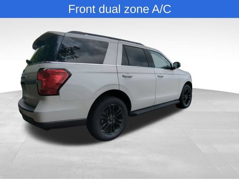 Used 2022 Ford Expedition XLT AWD/4WD image 11