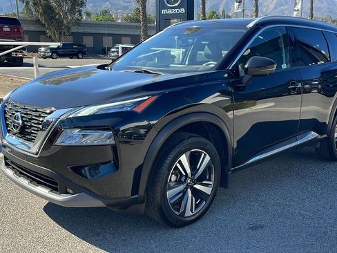 Used 2021 Nissan Rogue SL w/ Premium Package image 13