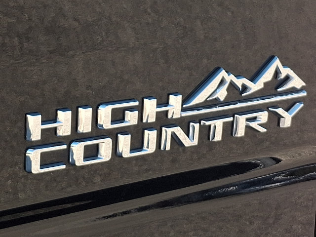 Used 2021 Chevrolet Silverado 2500 High Country AWD/4WD image 32