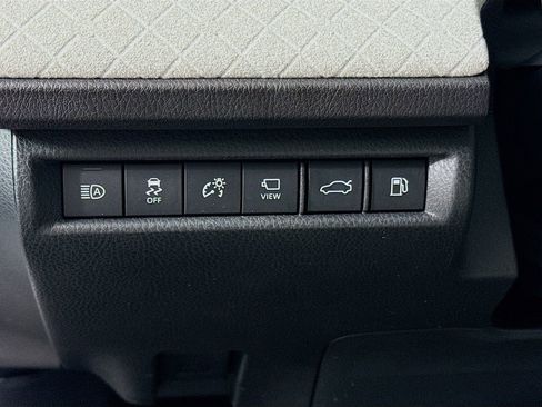 Certified 2025 Toyota Camry XLE w/ Premium Plus Package FWD image 9