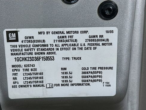 Used 2006 Chevrolet Silverado 2500 LT w/ Heavy-Duty Power Package image 30