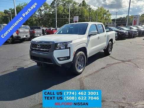 Certified 2025 Nissan Frontier SV w/ SV Convenience Package image 1