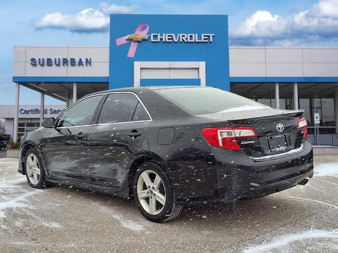 Used 2014 Toyota Camry L image 6