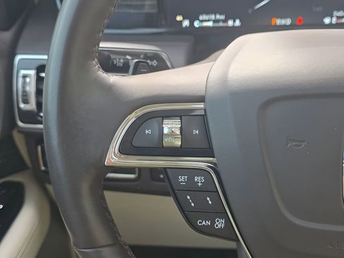 Used 2021 Lincoln Navigator Black Label w/ Cargo Convenience Package image 21