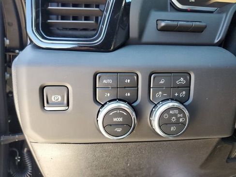 New 2026 GMC Sierra 2500 AT4X image 31