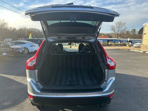 Used 2011 Volvo XC60 T6 image 19
