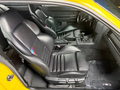 Used 1995 BMW M3 Coupe RWD image 39