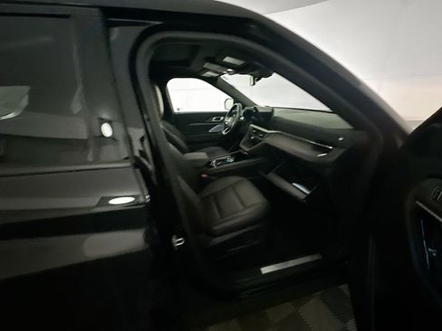 Used 2025 Ford Explorer Platinum w/ LUX Leather Package image 34