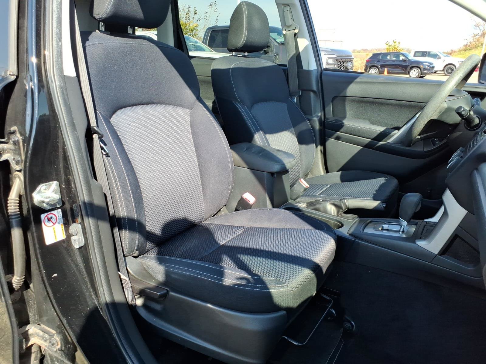 Used 2015 Subaru Forester 2.5i Premium w/ All-Weather Package AWD/4WD image 8