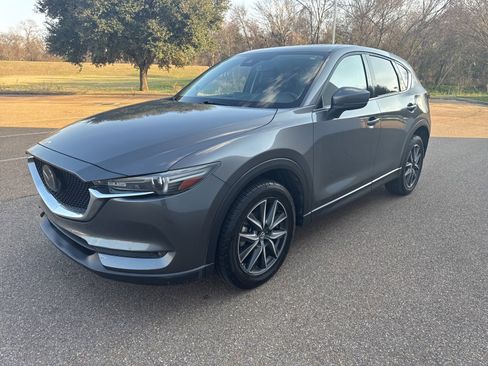 Used 2017 MAZDA CX-5 Grand Touring image 3