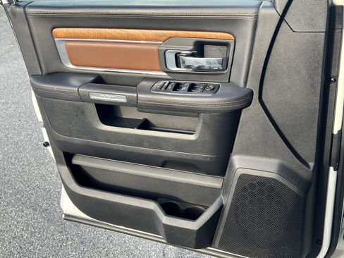 Used 2017 RAM 2500 Longhorn w/ Convenience Group image 23