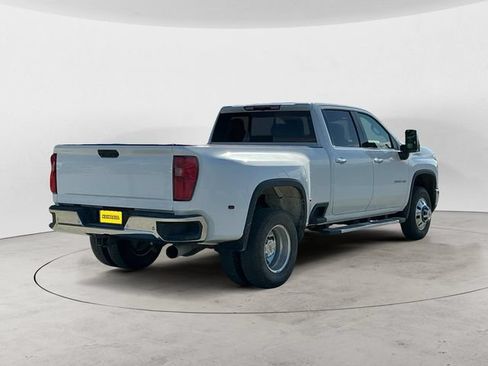 Used 2024 Chevrolet Silverado 3500 LTZ w/ LTZ Plus Package AWD/4WD image 5