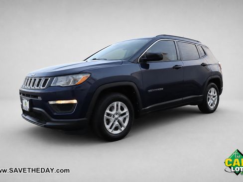 Used 2021 Jeep Compass Sport FWD image 4