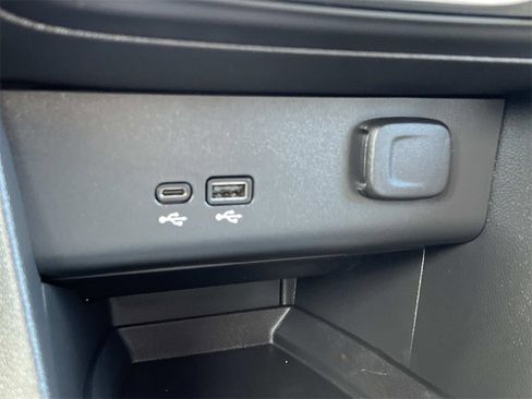 Certified 2024 Buick Encore GX Preferred image 26