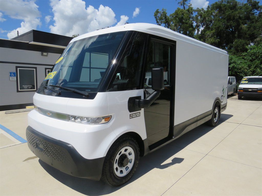 Used 2025 Chevrolet Brightdrop 600 AWD/4WD image 3