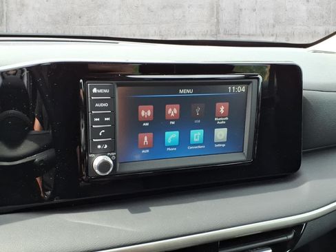 Used 2025 Nissan Kicks S AWD/4WD image 16