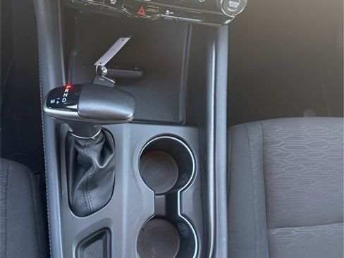 Used 2024 Dodge Durango SXT image 10