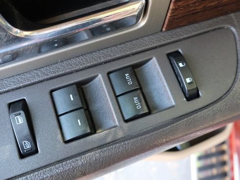 Used 2014 Ford F150 Lariat w/ Equipment Group 502A Luxury AWD/4WD image 27